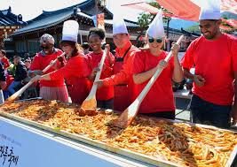 Food Market & Street Eats